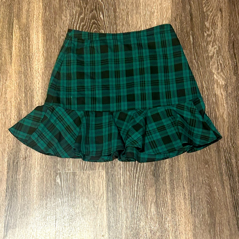 Draper James Green and Black Ruffled Skirt
